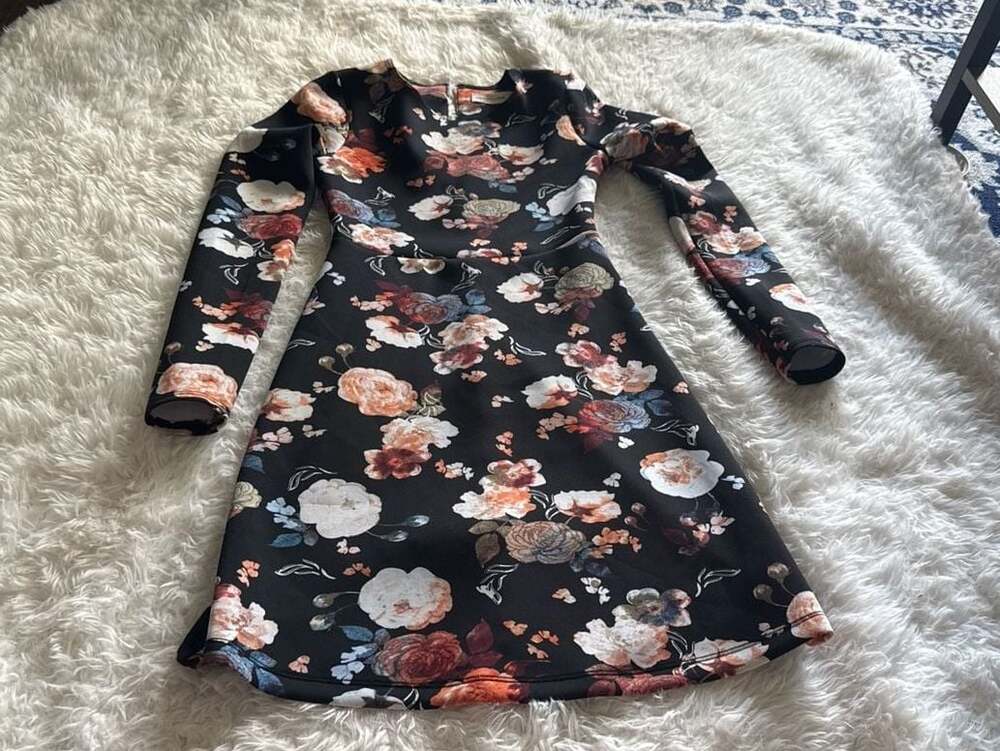 Abercrombie & Fitch Black Floral Scuba Knit Long Sleeve Fit & Flare Mini‎ Dress